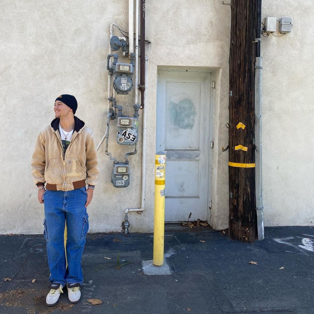 Vintage Carhartt Sand Beige Hooded Jacket